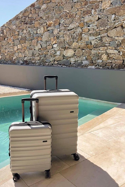 Best Travel Luggage for Stress Free Journeys